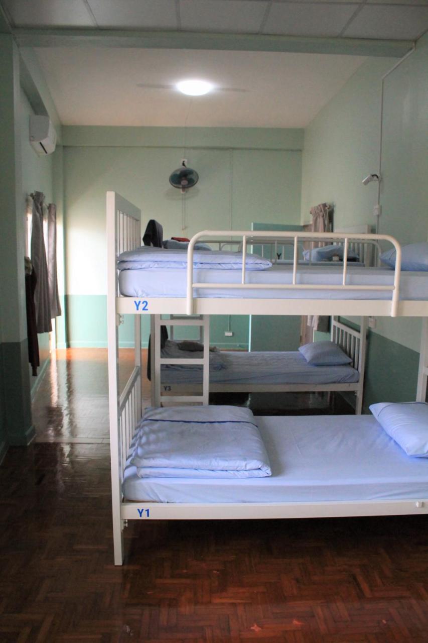 Sook Hostel (Adults Only) Chiang Mai Luaran gambar