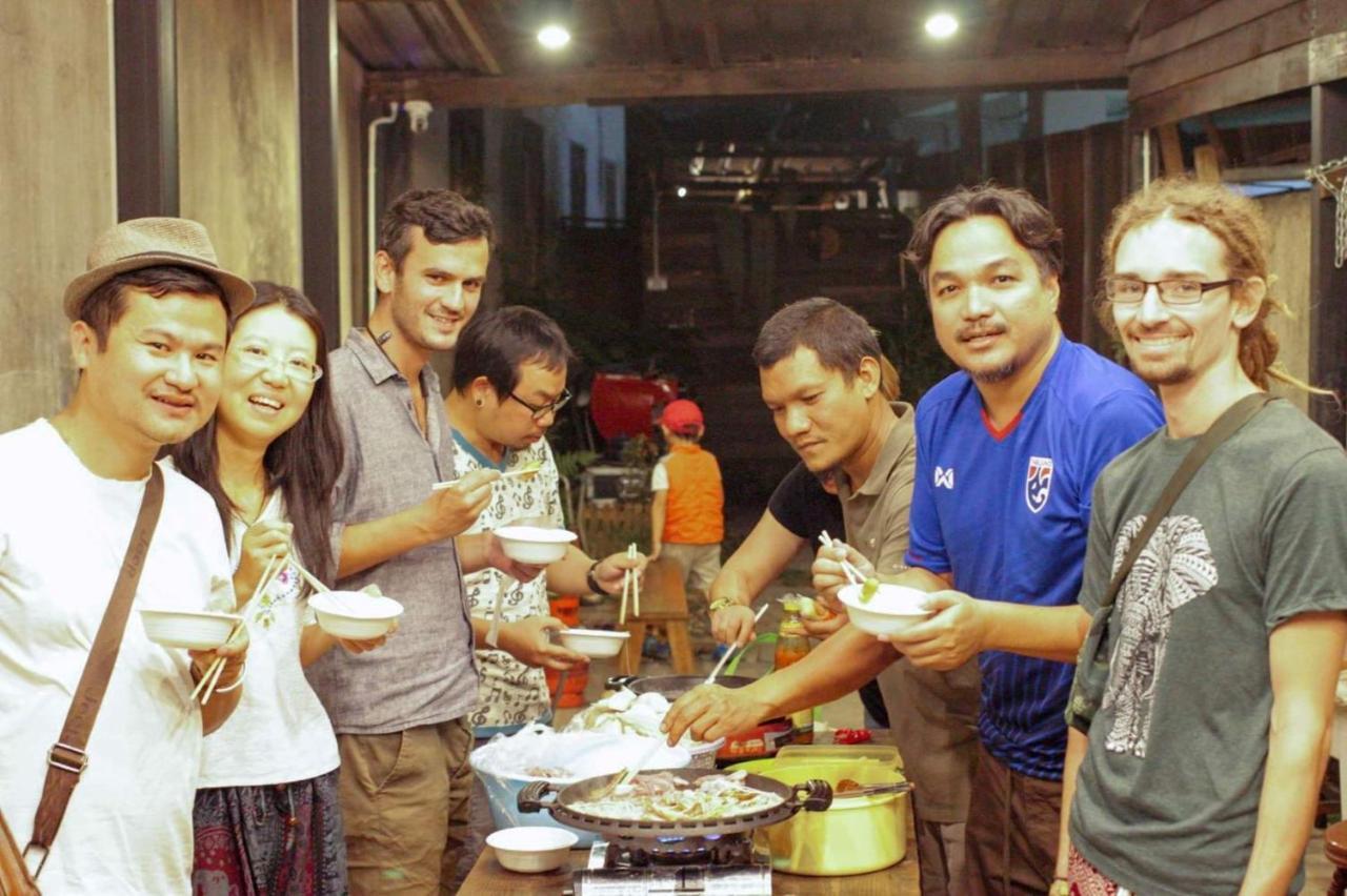 Sook Hostel (Adults Only) Chiang Mai Luaran gambar